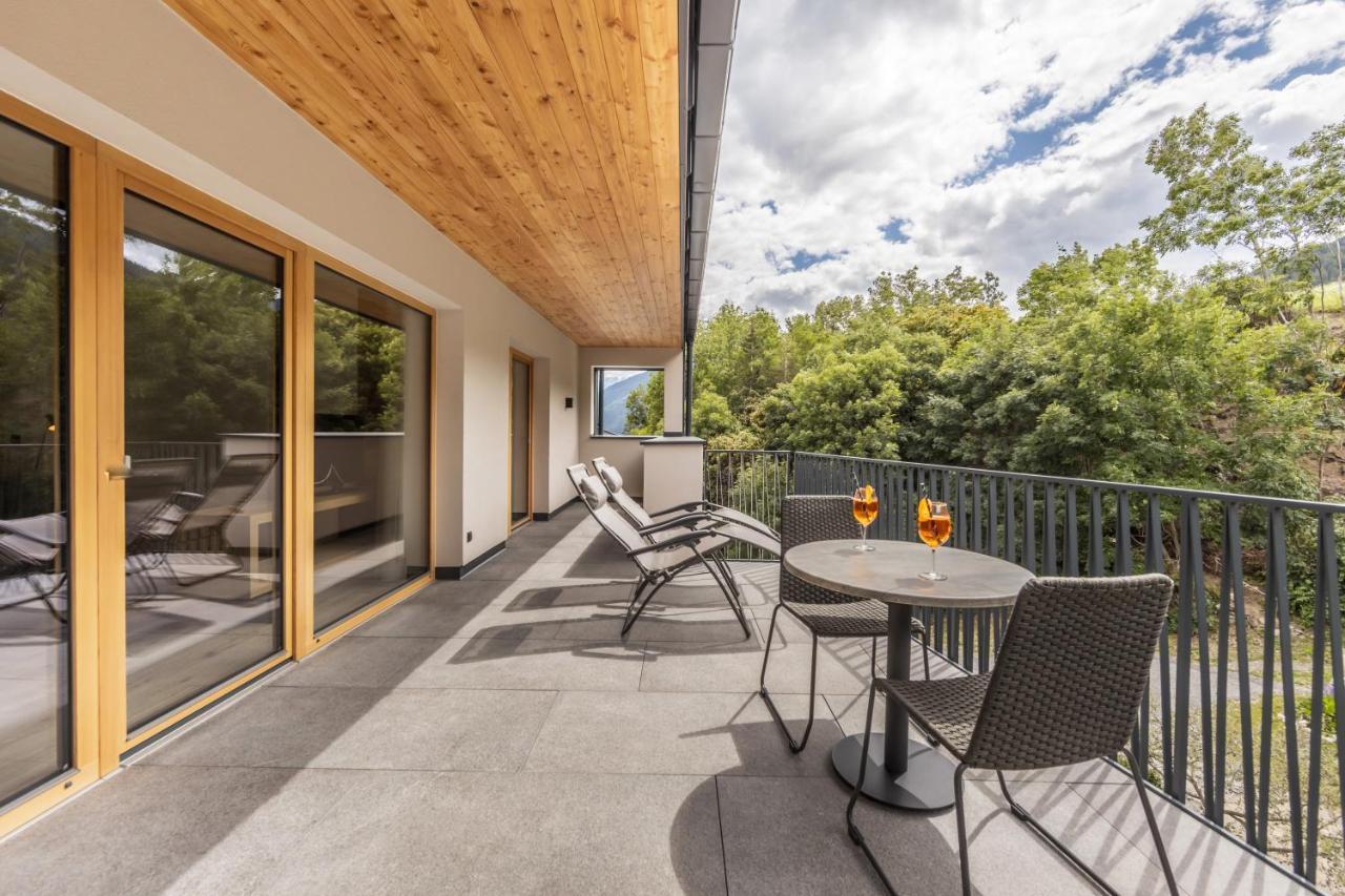 Maraias - Luxury Suites & Apartments Burgusio Buitenkant foto