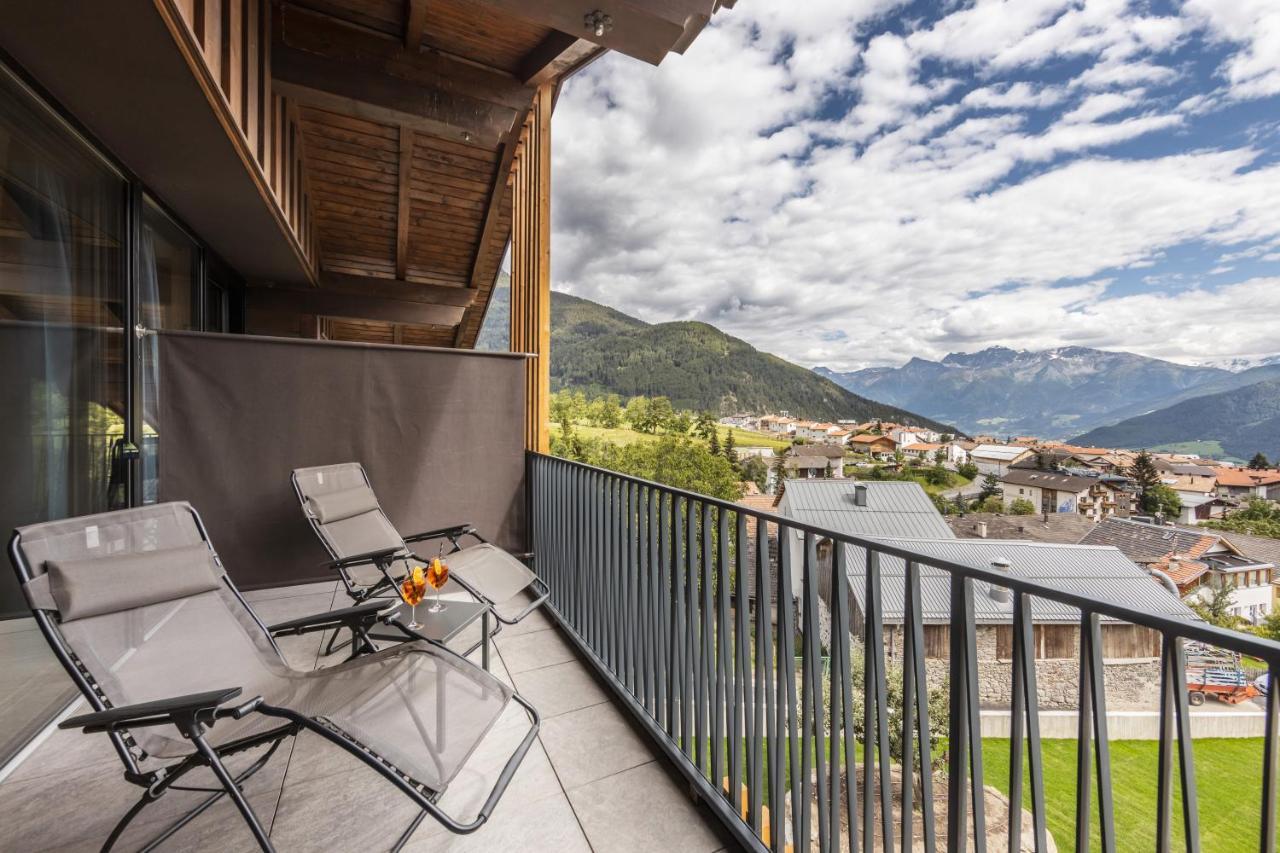 Maraias - Luxury Suites & Apartments Burgusio Buitenkant foto