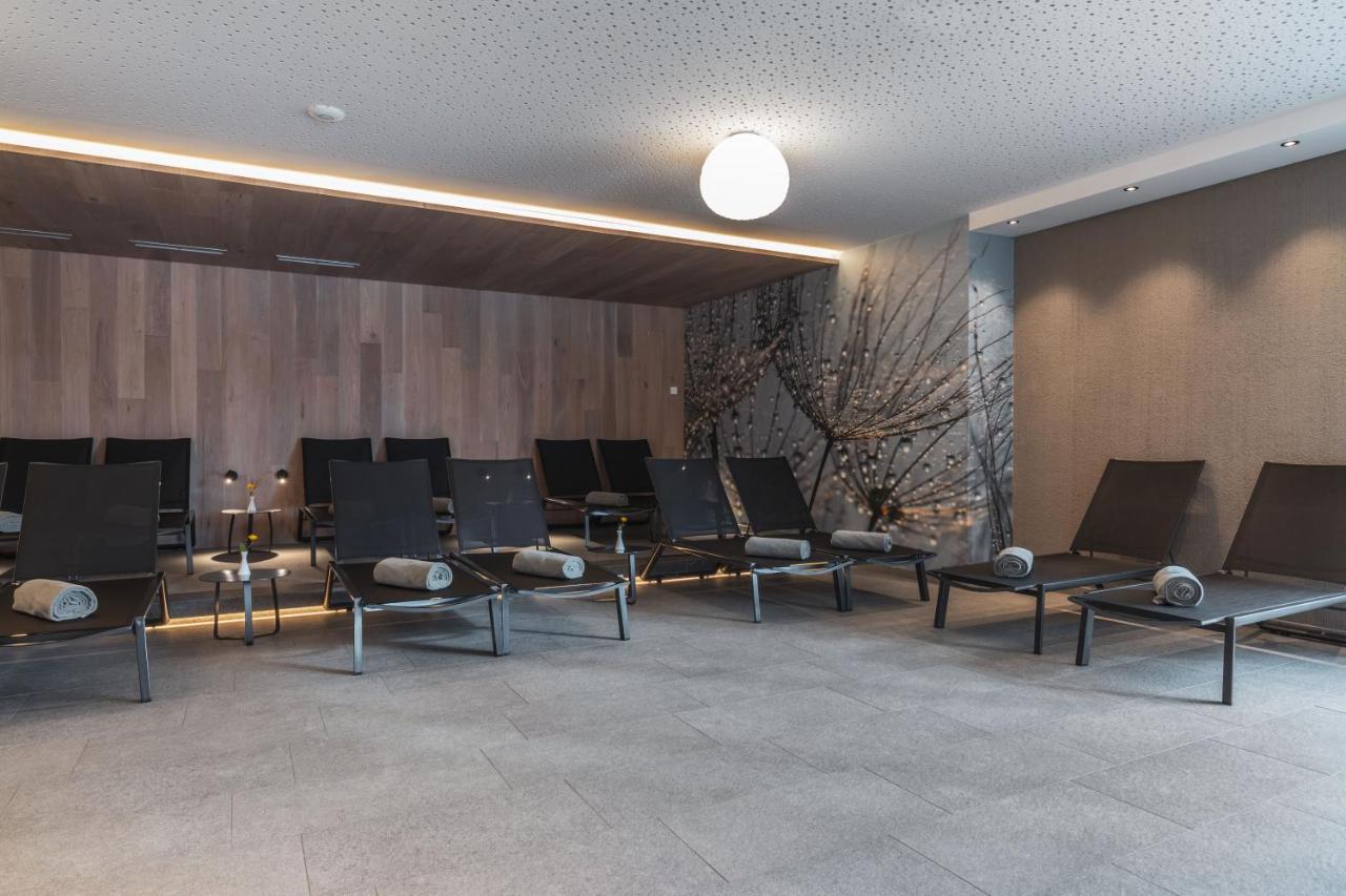 Maraias - Luxury Suites & Apartments Burgusio Buitenkant foto