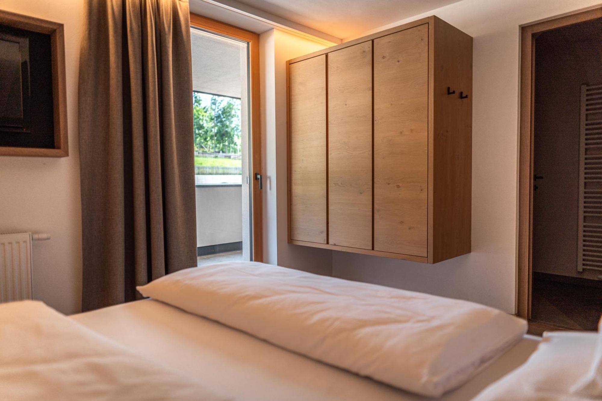Maraias - Luxury Suites & Apartments Burgusio Buitenkant foto