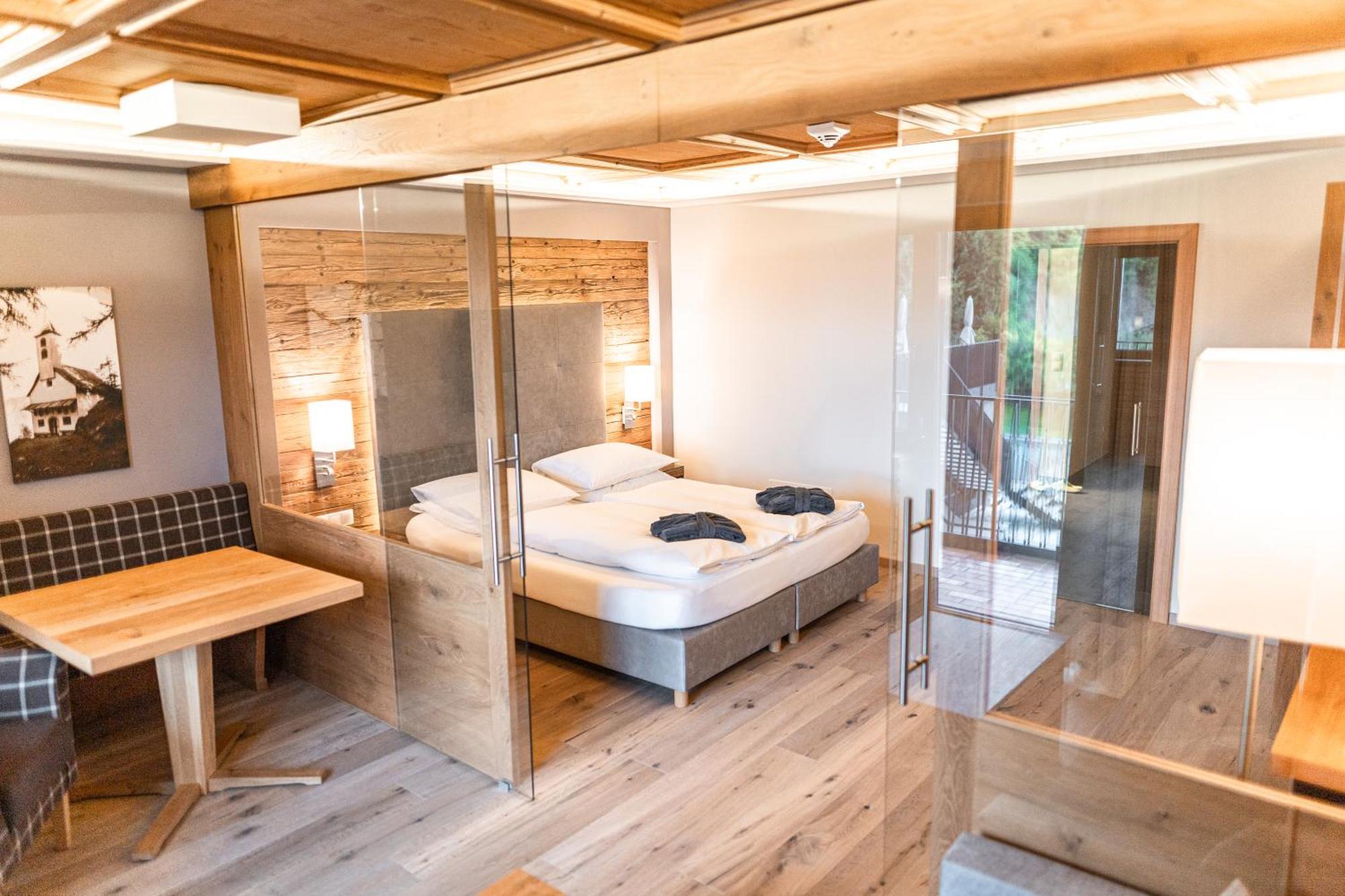 Maraias - Luxury Suites & Apartments Burgusio Buitenkant foto