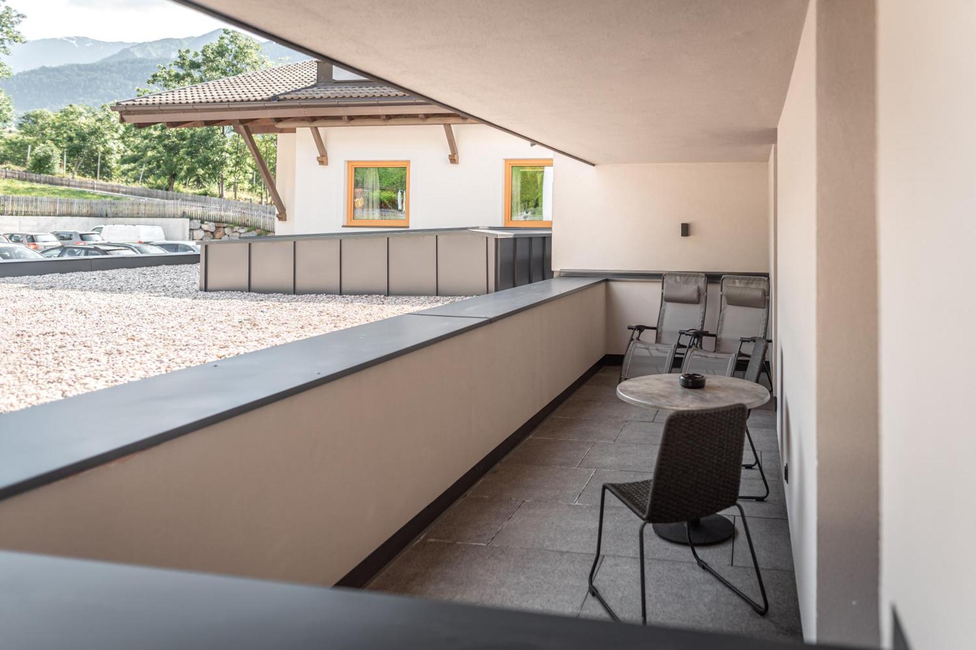 Maraias - Luxury Suites & Apartments Burgusio Buitenkant foto
